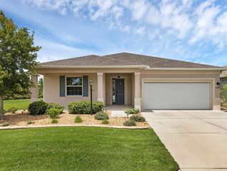 8693 SW 76TH STREET ROAD, Ocala, FL 34481
