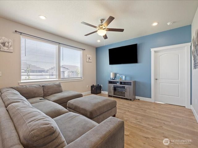 1105 E Olympia Street E, Othello, WA 99344