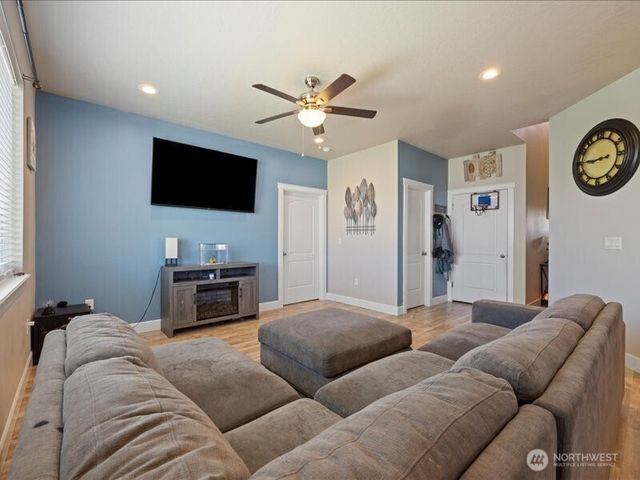 1105 E Olympia Street E, Othello, WA 99344