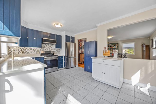 32 Everett Road, Buzzards Bay, MA 02532
