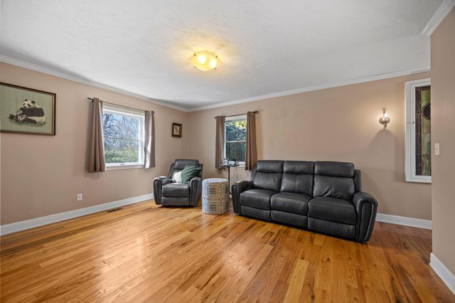 32 Everett Road, Buzzards Bay, MA 02532