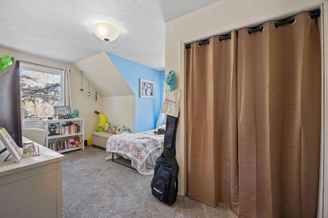 32 Everett Road, Buzzards Bay, MA 02532
