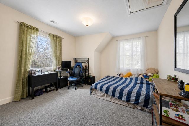 32 Everett Road, Buzzards Bay, MA 02532