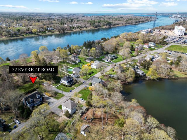 32 Everett Road, Buzzards Bay, MA 02532