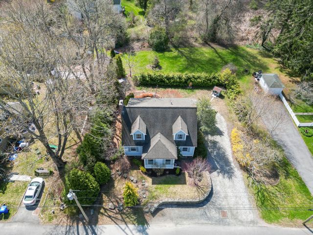 32 Everett Road, Buzzards Bay, MA 02532