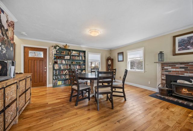 32 Everett Road, Buzzards Bay, MA 02532
