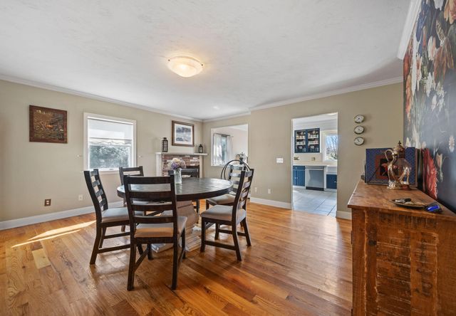 32 Everett Road, Buzzards Bay, MA 02532