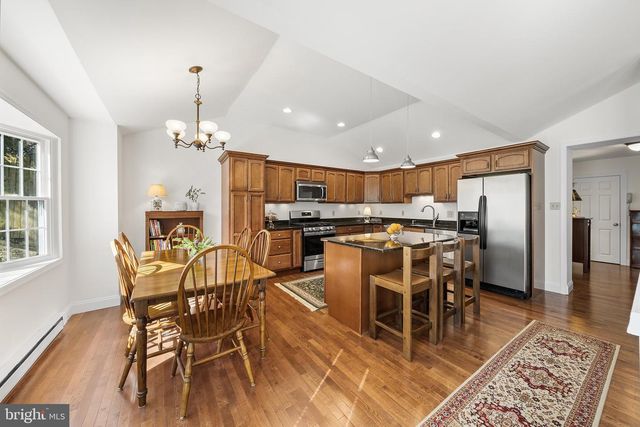 137 BARCLADEN RD, Bryn Mawr, PA 19010