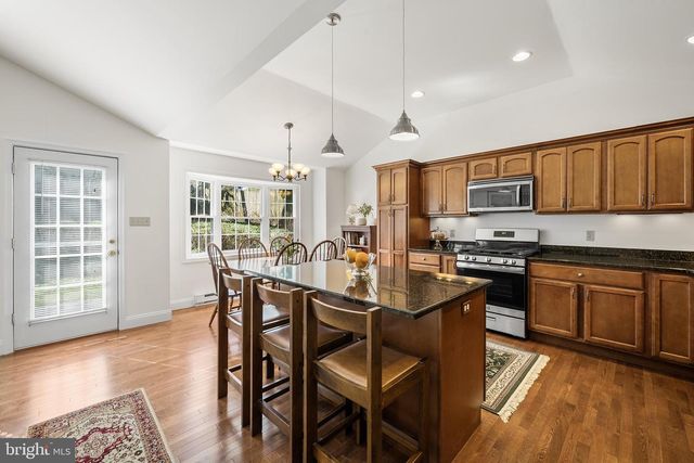 137 BARCLADEN RD, Bryn Mawr, PA 19010
