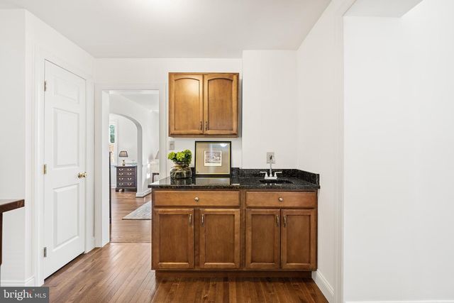 137 BARCLADEN RD, Bryn Mawr, PA 19010