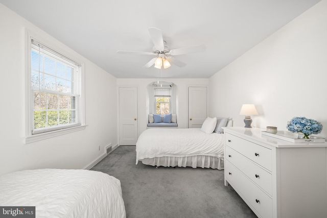 137 BARCLADEN RD, Bryn Mawr, PA 19010