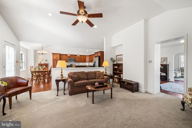137 BARCLADEN RD, Bryn Mawr, PA 19010