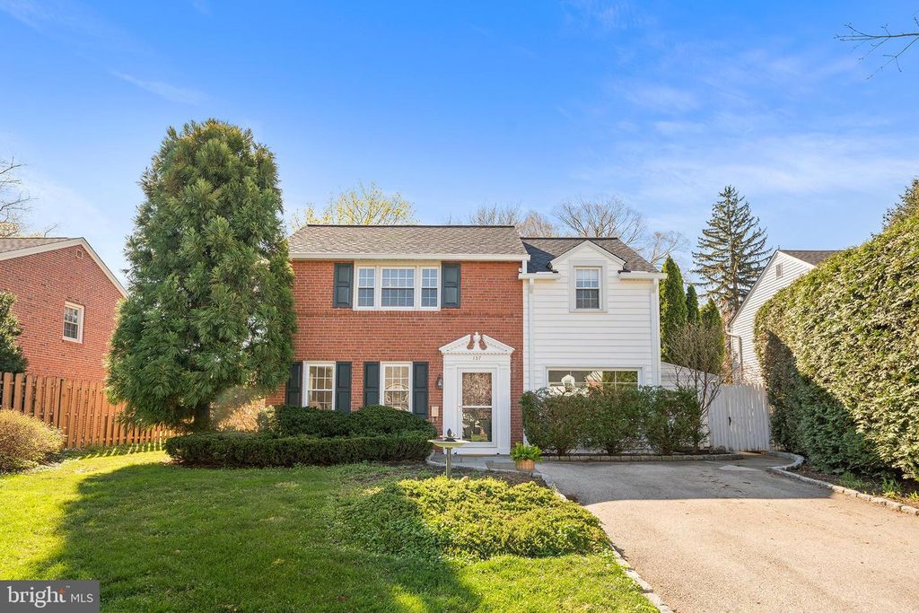 137 BARCLADEN RD, Bryn Mawr, PA 19010