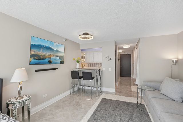 440 N McClurg Court 607, Chicago, IL 60611