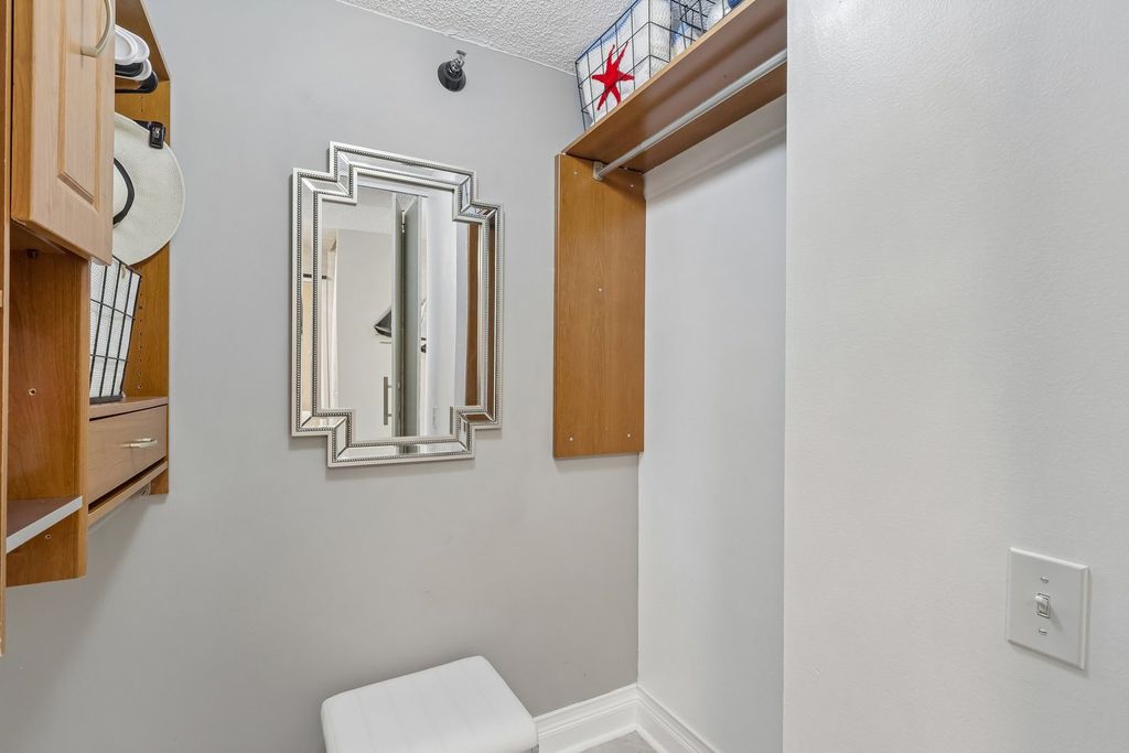 Image 11 of property listing at 440 N McClurg Court 607, Chicago, IL 60611