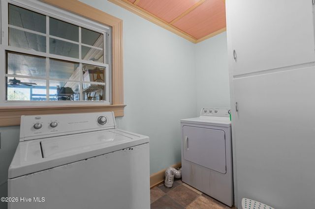 3298 Yankee Hall Road, Greenville, NC 27834