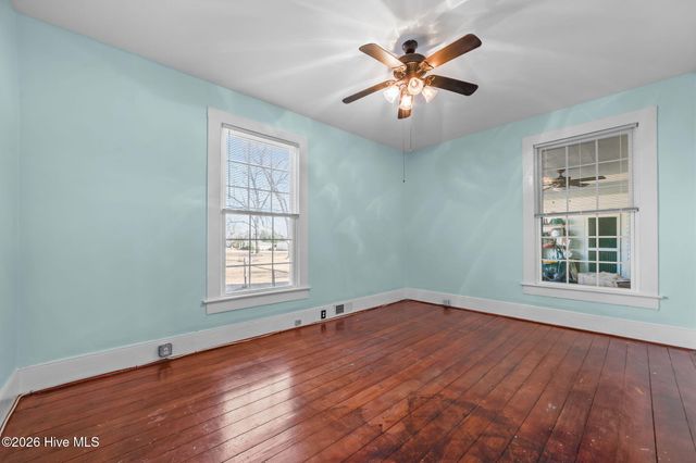 3298 Yankee Hall Road, Greenville, NC 27834