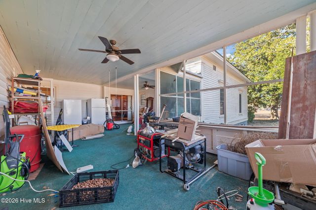 3298 Yankee Hall Road, Greenville, NC 27834