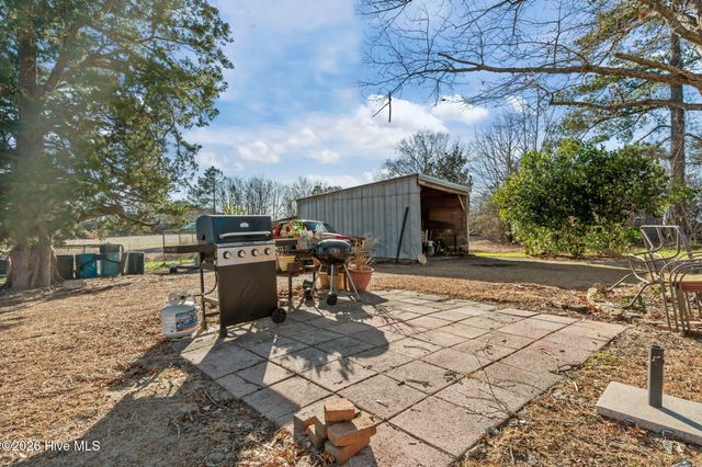 3298 Yankee Hall Road, Greenville, NC 27834