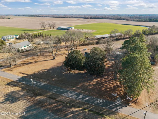 3298 Yankee Hall Road, Greenville, NC 27834