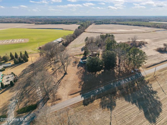 3298 Yankee Hall Road, Greenville, NC 27834