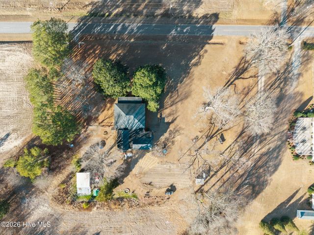 3298 Yankee Hall Road, Greenville, NC 27834