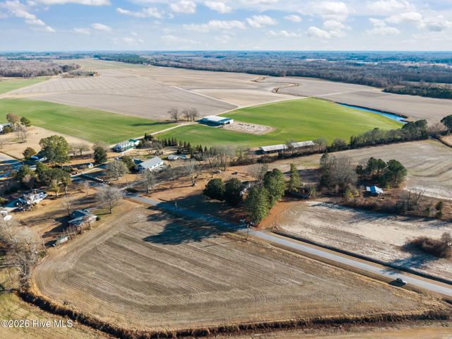 3298 Yankee Hall Road, Greenville, NC 27834