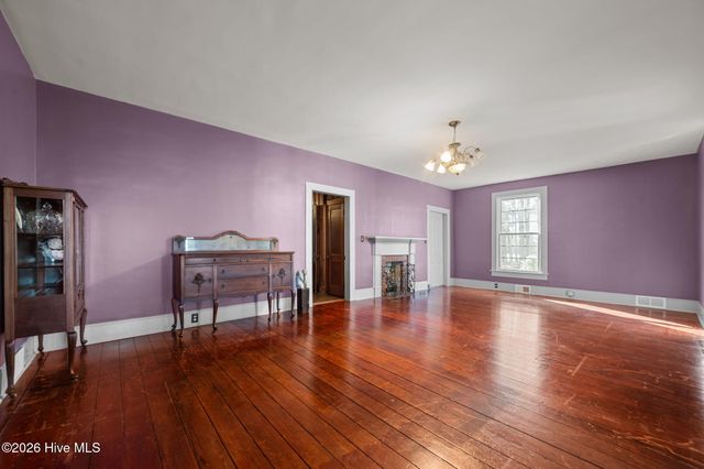 3298 Yankee Hall Road, Greenville, NC 27834