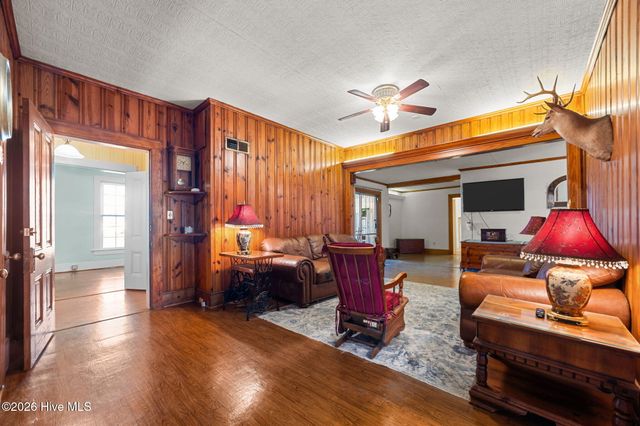 3298 Yankee Hall Road, Greenville, NC 27834