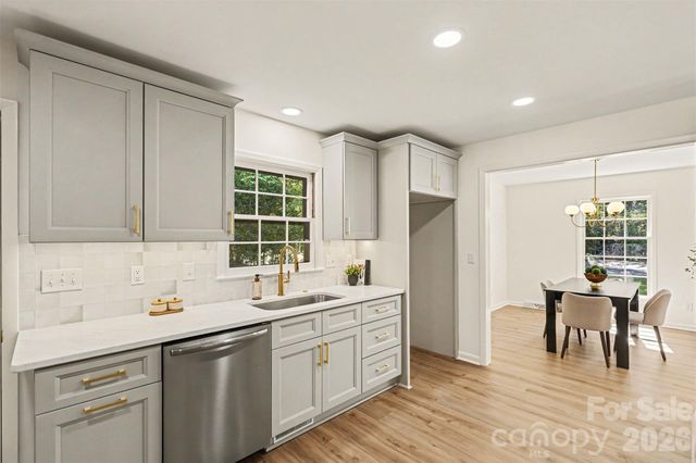 319 Kingsley Drive, Charlotte, NC 28270