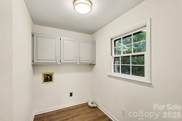 319 Kingsley Drive, Charlotte, NC 28270