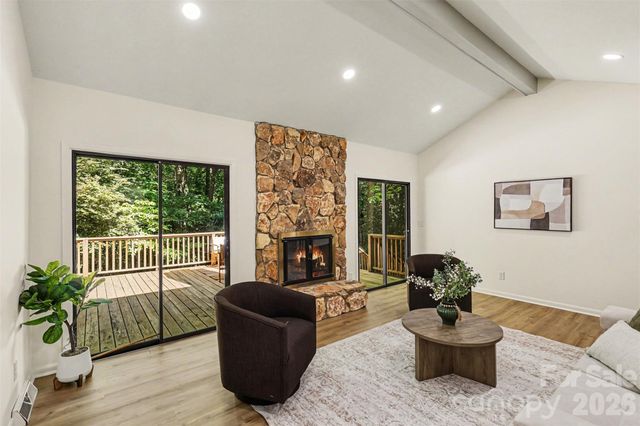 319 Kingsley Drive, Charlotte, NC 28270