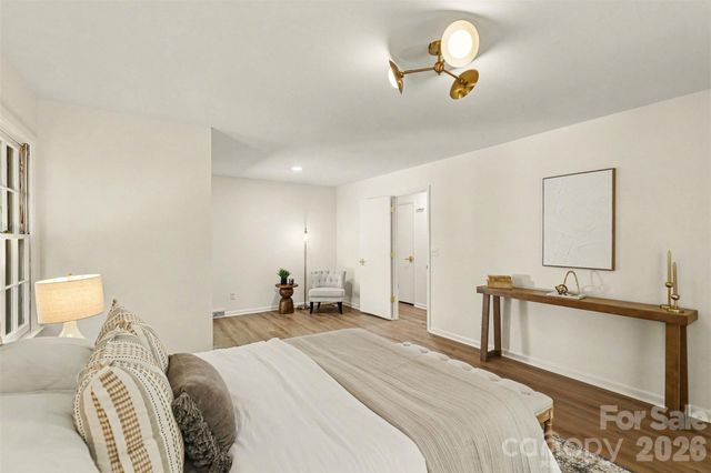 319 Kingsley Drive, Charlotte, NC 28270