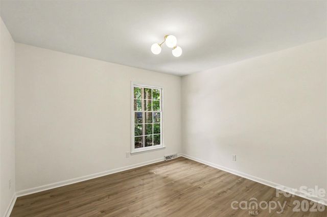 319 Kingsley Drive, Charlotte, NC 28270