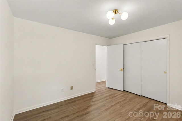 319 Kingsley Drive, Charlotte, NC 28270