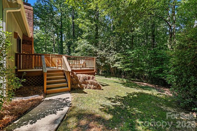 319 Kingsley Drive, Charlotte, NC 28270