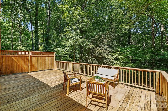 319 Kingsley Drive, Charlotte, NC 28270