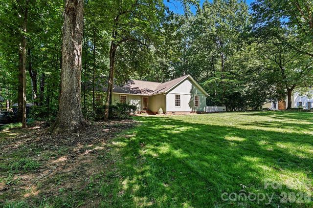 319 Kingsley Drive, Charlotte, NC 28270
