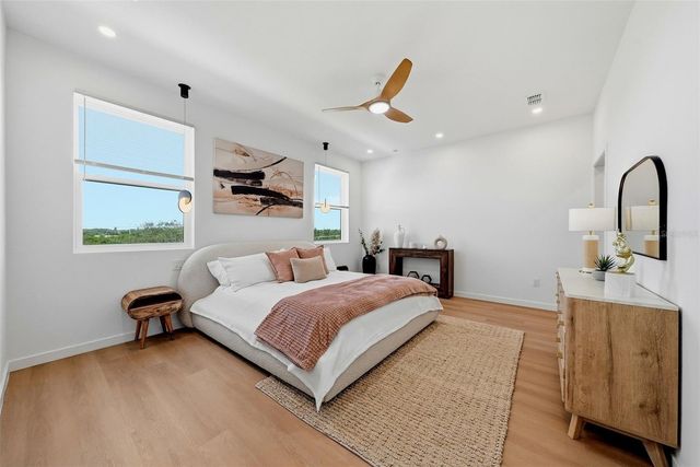2104 4TH STREET S 3, St Petersburg, FL 33705