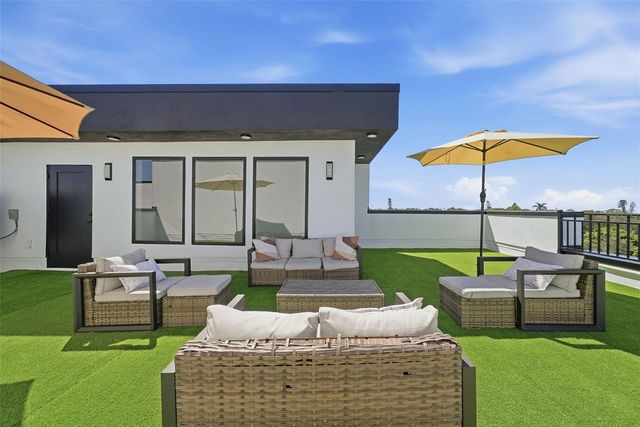 2104 4TH STREET S 3, St Petersburg, FL 33705