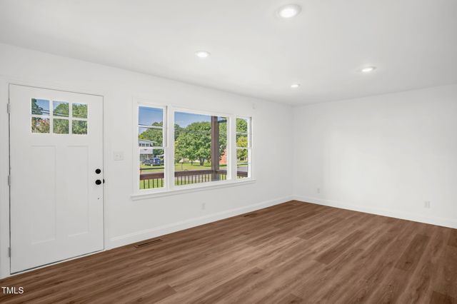1907 Wilkins Street, Burlington, NC 27217