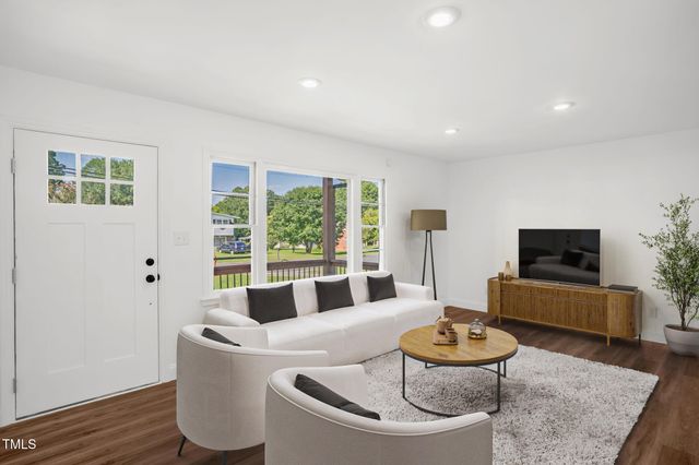 1907 Wilkins Street, Burlington, NC 27217