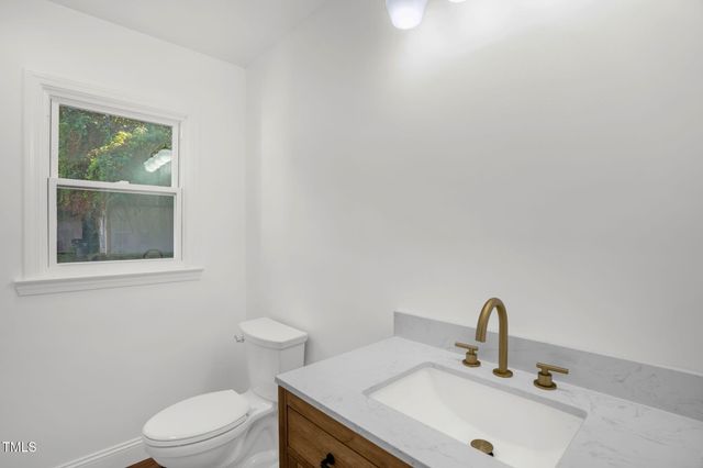 1907 Wilkins Street, Burlington, NC 27217