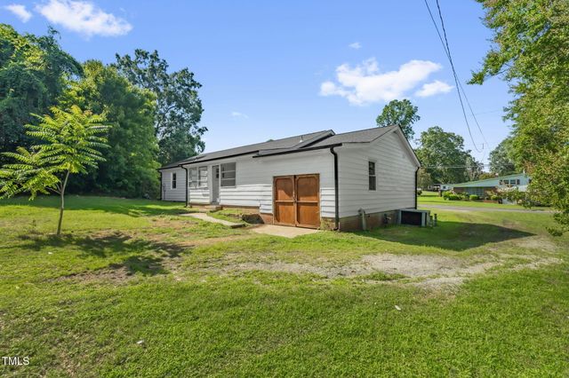 1907 Wilkins Street, Burlington, NC 27217