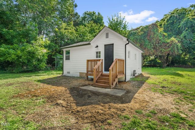 1907 Wilkins Street, Burlington, NC 27217