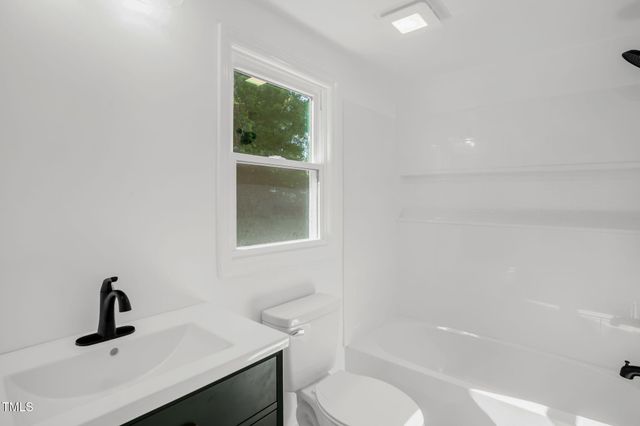 1907 Wilkins Street, Burlington, NC 27217