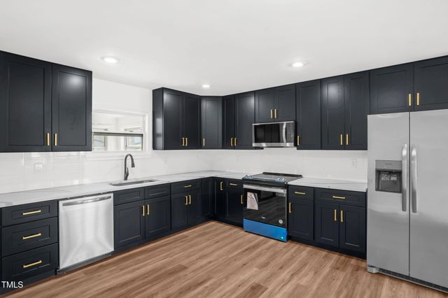 1907 Wilkins Street, Burlington, NC 27217