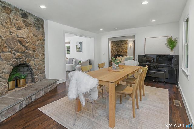 564 Barrack Hill Road, Ridgefield, CT 06877