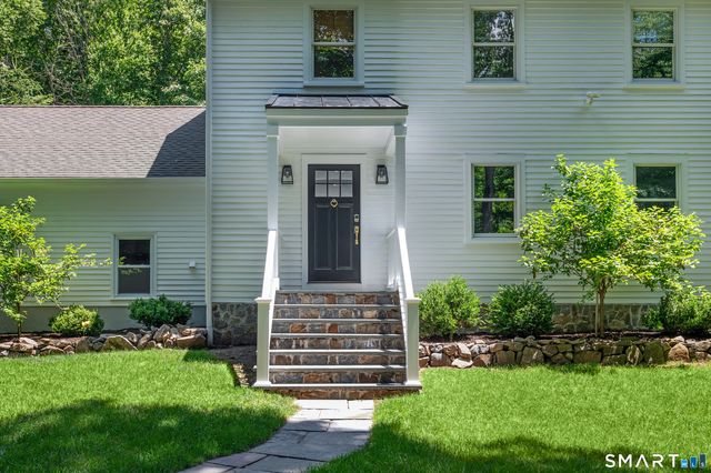 564 Barrack Hill Road, Ridgefield, CT 06877