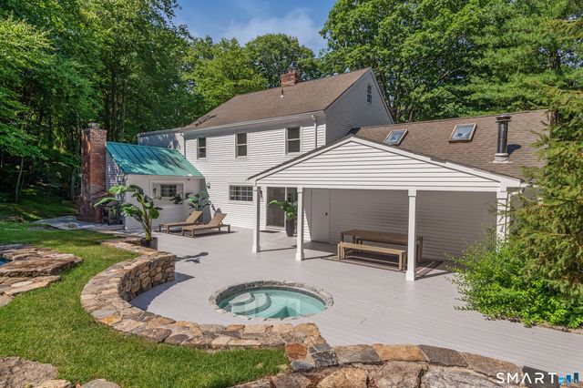 564 Barrack Hill Road, Ridgefield, CT 06877